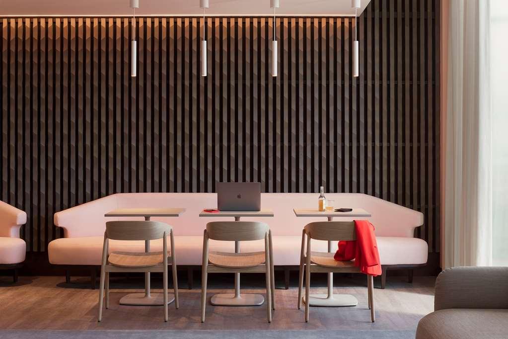 Okko Hotels Paris La Defense Nanterre Restauracja zdjęcie